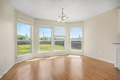 360 McMurtry Drive, Arlington, TX 76002 - Photo 5
