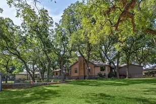 1820 Long Creek Ct, Granbury, TX 76049 - Photo 37