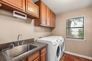 1820 Long Creek Ct, Granbury, TX 76049 - Photo 15