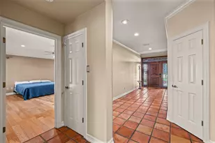 1820 Long Creek Ct, Granbury, TX 76049 - Photo 5