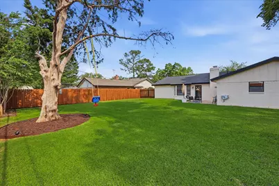 217 E Louella Drive, Hurst, TX 76054 - Photo 33