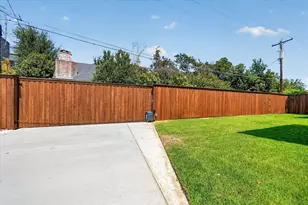6429 Royal Ln, Dallas, TX 75230 - Photo 39