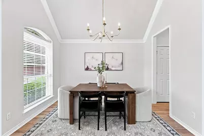 8716 Falls Road, Irving, TX 75063 - Photo 9