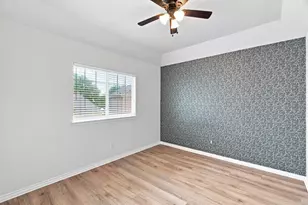 8716 Falls Rd, Irving, TX 75063 - Photo 31