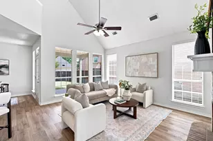 8716 Falls Rd, Irving, TX 75063 - Photo 13
