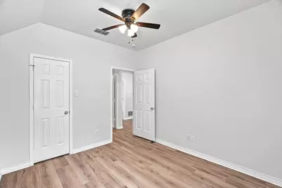 8716 Falls Road, Irving, TX 75063 - Photo 29