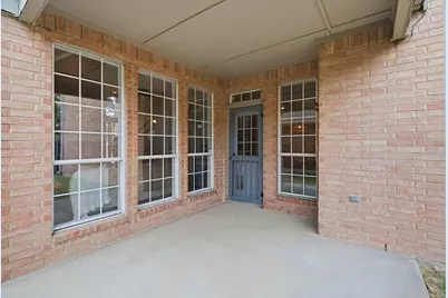 8716 Falls Road, Irving, TX 75063 - Photo 33
