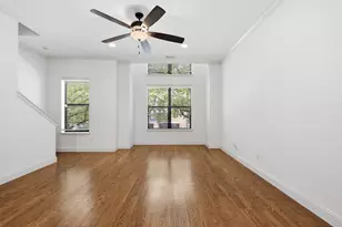 636 E Bluff St, Fort Worth, TX 76102 - Photo 7