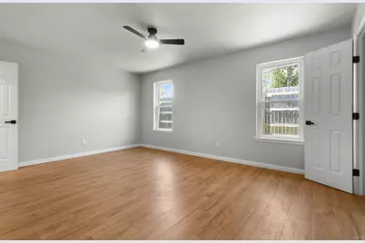 414 Hallmark Drive, Arlington, TX 76011 - Photo 21