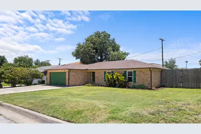414 Hallmark Drive, Arlington, TX 76011 - Photo 3