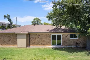 414 Hallmark Dr, Arlington, TX 76011 - Photo 33