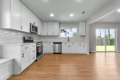 414 Hallmark Drive, Arlington, TX 76011 - Photo 11