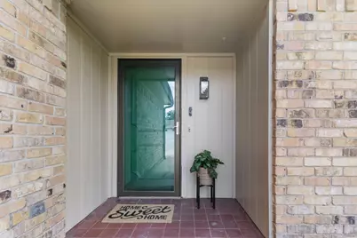 414 Hallmark Drive, Arlington, TX 76011 - Photo 5