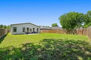 4520 Garrison Ave, Dallas, TX 75216 - Photo 21