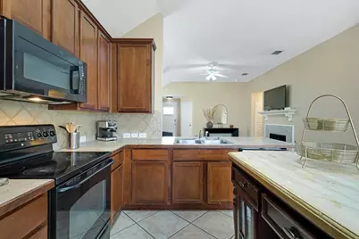 2932 Milby Oaks Drive, Fort Worth, TX 76244 - Photo 9