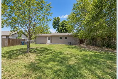 4000 Fitzhugh Avenue, Fort Worth, TX 76105 - Photo 11