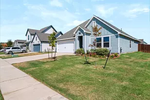 740 Amelia Ct, Pilot Point, TX 76258 - Photo 33