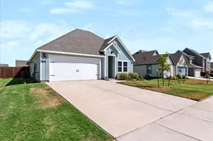 740 Amelia Ct, Pilot Point, TX 76258 - Photo 33