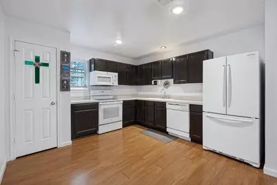 1720 Pueblo Street, Dallas, TX 75212 - Photo 5