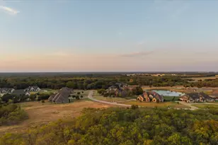 10613 Kyle Cir, Burleson, TX 76028 - Photo 37
