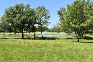 1099 Hidden Oaks Dr, Wills Point, TX 75169 - Photo 1