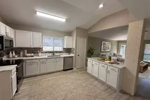 4040 Staghorn Cir N, Fort Worth, TX 76137 - Photo 7