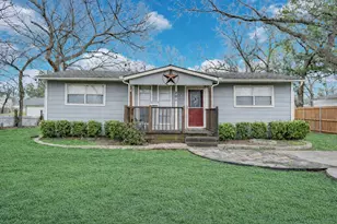 205 W Latimer St, Ennis, TX 75119 - Photo 1