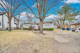205 W Latimer St, Ennis, TX 75119 - Photo 5