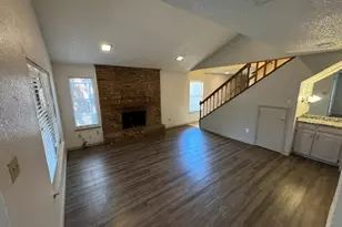 1432 Palmnold Cir W, Fort Worth, TX 76120 - Photo 3