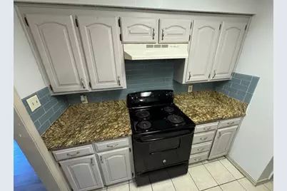 1432 Palmnold Circle W, Fort Worth, TX 76120 - Photo 9