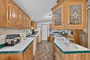 460 Valley View Dr, Azle, TX 76020 - Photo 9
