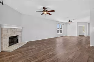 3513 Seaside Dr, Denton, TX 76208 - Photo 9