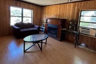 600 Travis St, Nocona, TX 76255 - Photo 11