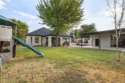 3203 Shamrock Lane, Forest Hill, TX 76119 - Photo 33