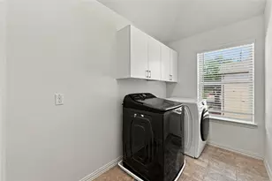 630 Patriot Ln, Irving, TX 75060 - Photo 27