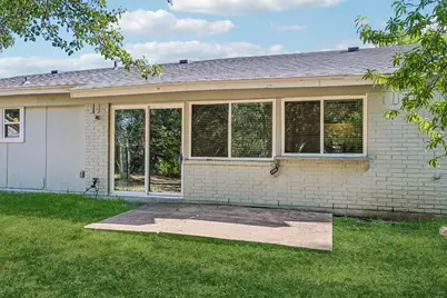 313 Meadowcreek Lane, Garland, TX 75043 - Photo 29