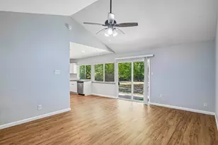 313 Meadow Creek Ln, Garland, TX 75043 - Photo 5