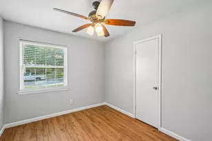 313 Meadow Creek Ln, Garland, TX 75043 - Photo 11
