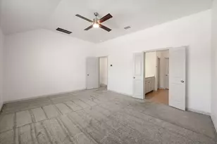 7119 Buchanan Dr, Grand Prairie, TX 75054 - Photo 7