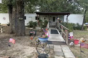 9277 Morris Dr, Hawk Cove, TX 75474 - Photo 3