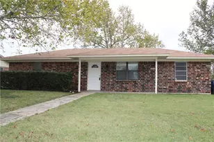122 Southside Dr, Sanger, TX 76266 - Photo 1