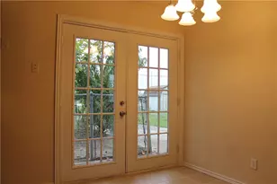 122 Southside Dr, Sanger, TX 76266 - Photo 7