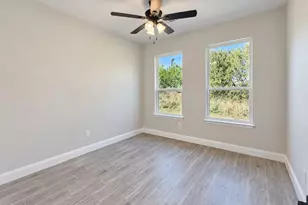 5206 Stoneridge Dr, Granbury, TX 76048 - Photo 5