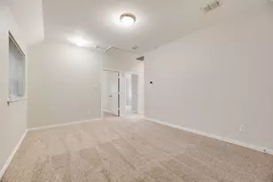 1020 Alyssa Ln, Carrollton, TX 75006 - Photo 13