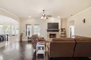 3112 White Horse Ct, Granbury, TX 76049 - Photo 5