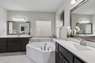 105 Bluewood Dr, Red Oak, TX 75154 - Photo 17