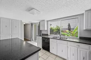 8560 Park Ln, Dallas, TX 75231 - Photo 7
