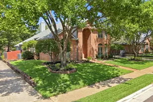 7609 Oak Knoll Dr, North Richland Hills, TX 76182 - Photo 3