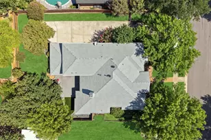 7609 Oak Knoll Dr, North Richland Hills, TX 76182 - Photo 5
