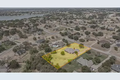2105 Wood Duck Lane, Granbury, TX 76049 - Photo 33